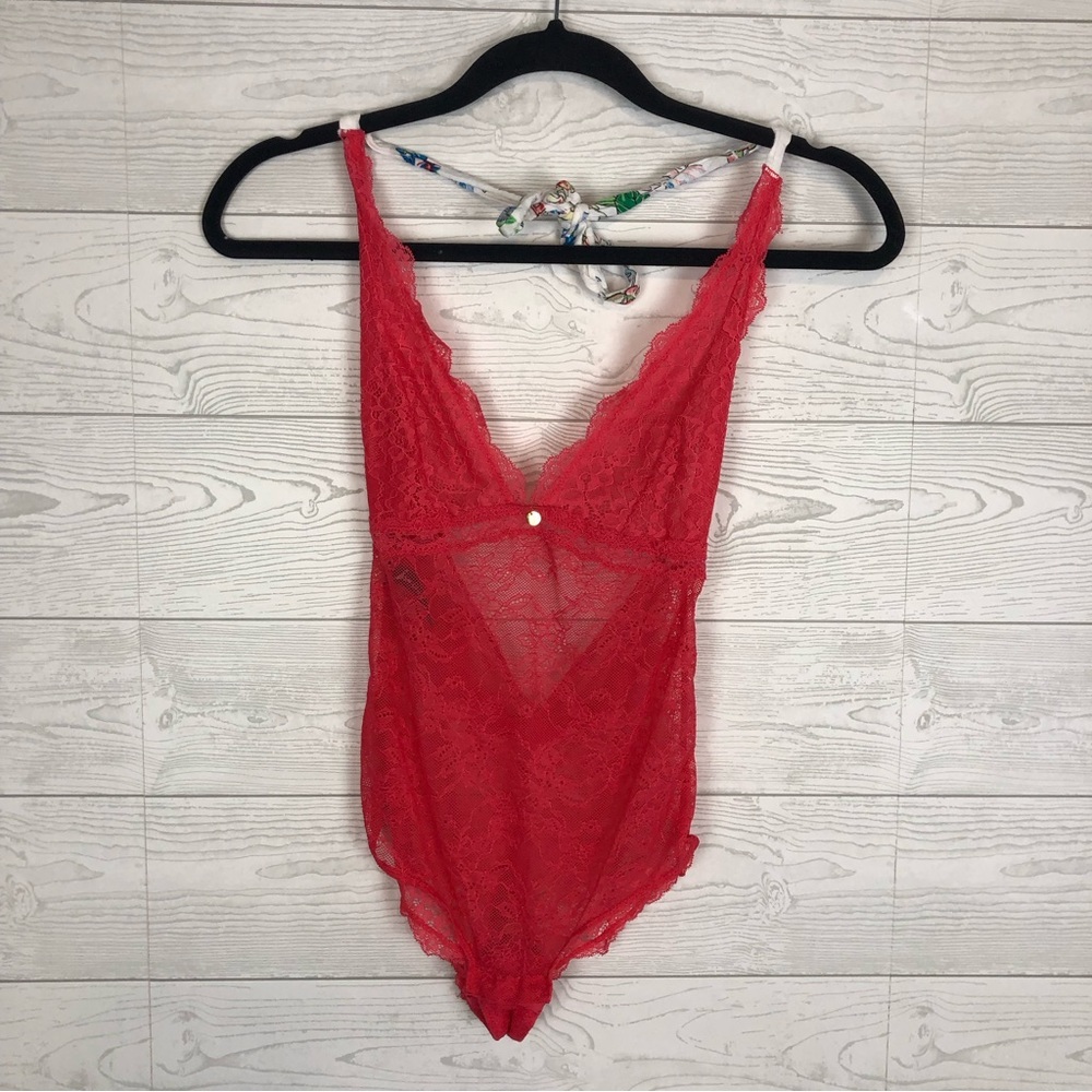 NWOT SAM EDELMAN RED LACE MESH HALTER BODYSUIT LINGERIE SLEEPWEAR SIZE SMALL